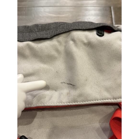 The North Face Light Gray Red PRE-HAB 28L Daypack Backpack - Picture 12 of 14